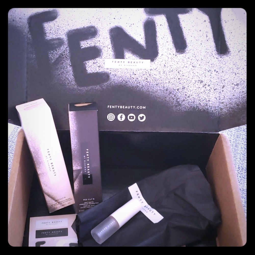 Rihanna Fenty Makeup Bundle